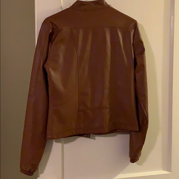Fall leather jacket - Picture 4 of 4